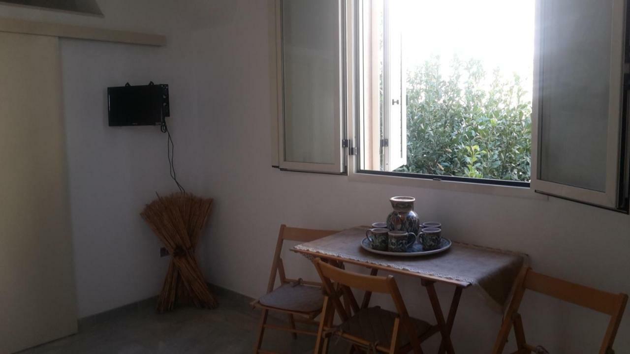 הוילה Campi Salentina Lu Santu מראה חיצוני תמונה